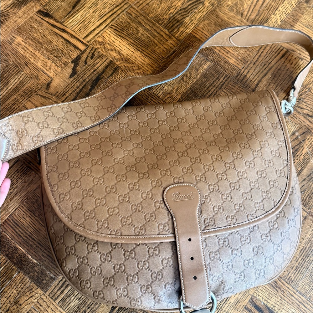 Gucci Tan Signature Saddle Bag